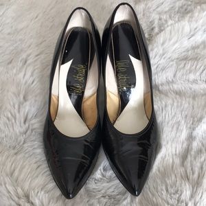 Vintage 1960’s life stride patent heels